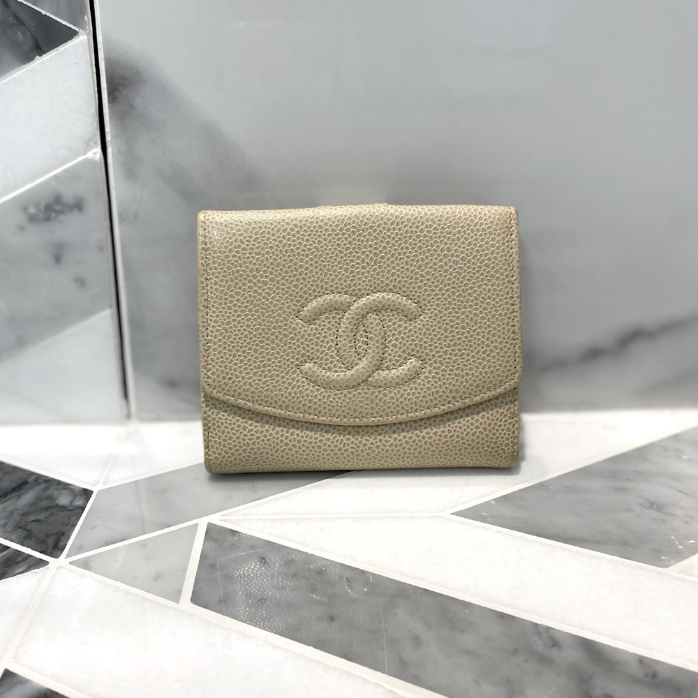 Authentic Chanel Nude Beige Caviar Leather Compact Wallet Coin Purse